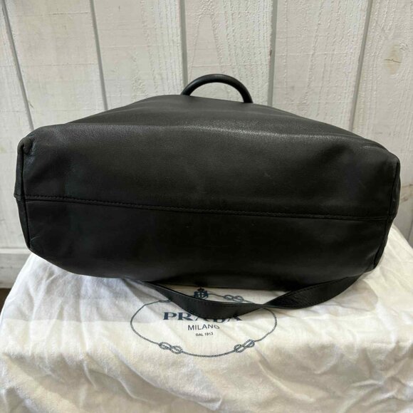 Prada Vintage Vitello Daino Leather Tote Bag - Picture 10 of 16